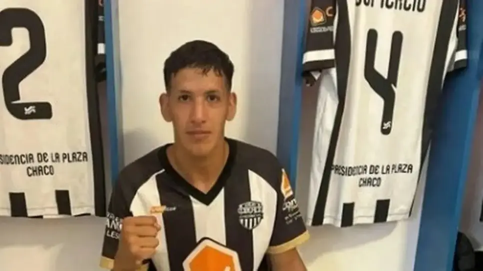 Matías Exequiel Soto, jogador do Club Comercio Plaza, faleceu aos 19 anos (Foto: Reprodução/ Internet) Matías Exequiel Soto, jogador do Club Comercio Plaza, faleceu aos 19 anos (Foto: Reprodução/ Internet)