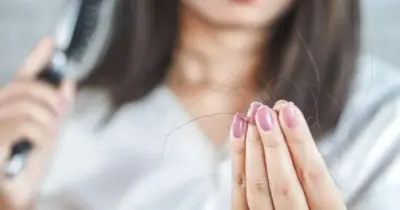 Fios finos e ralos? Guia prático ensina 7 passos para engrossar o cabelo