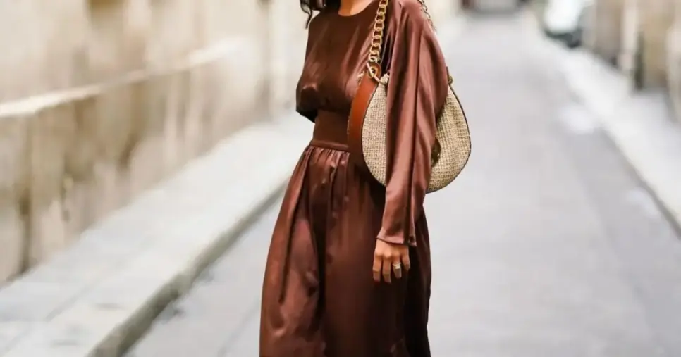 Roupa marrom Roupa marrom