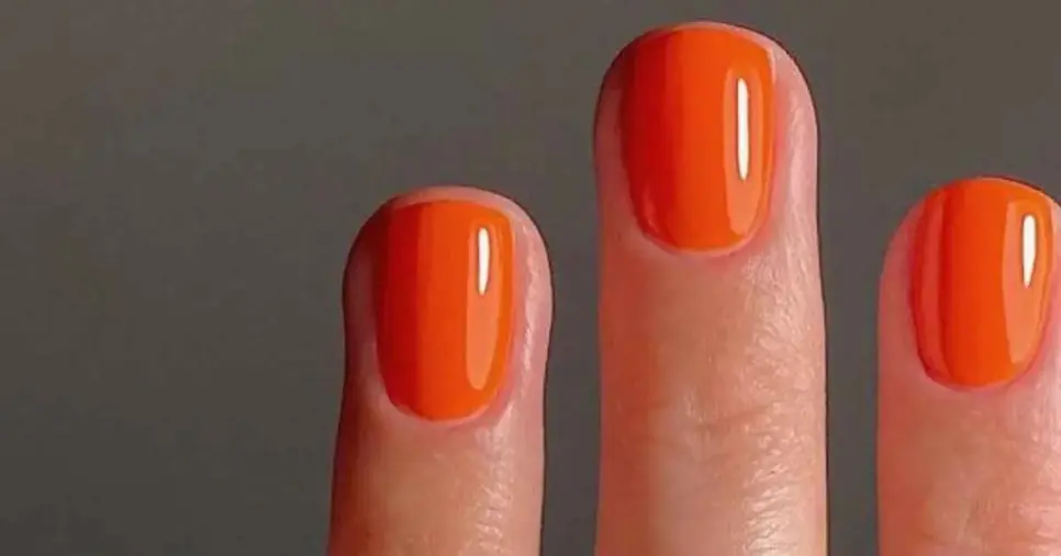Esmalte laranja (Foto: Reprodução) Esmalte laranja (Foto: Reprodução)