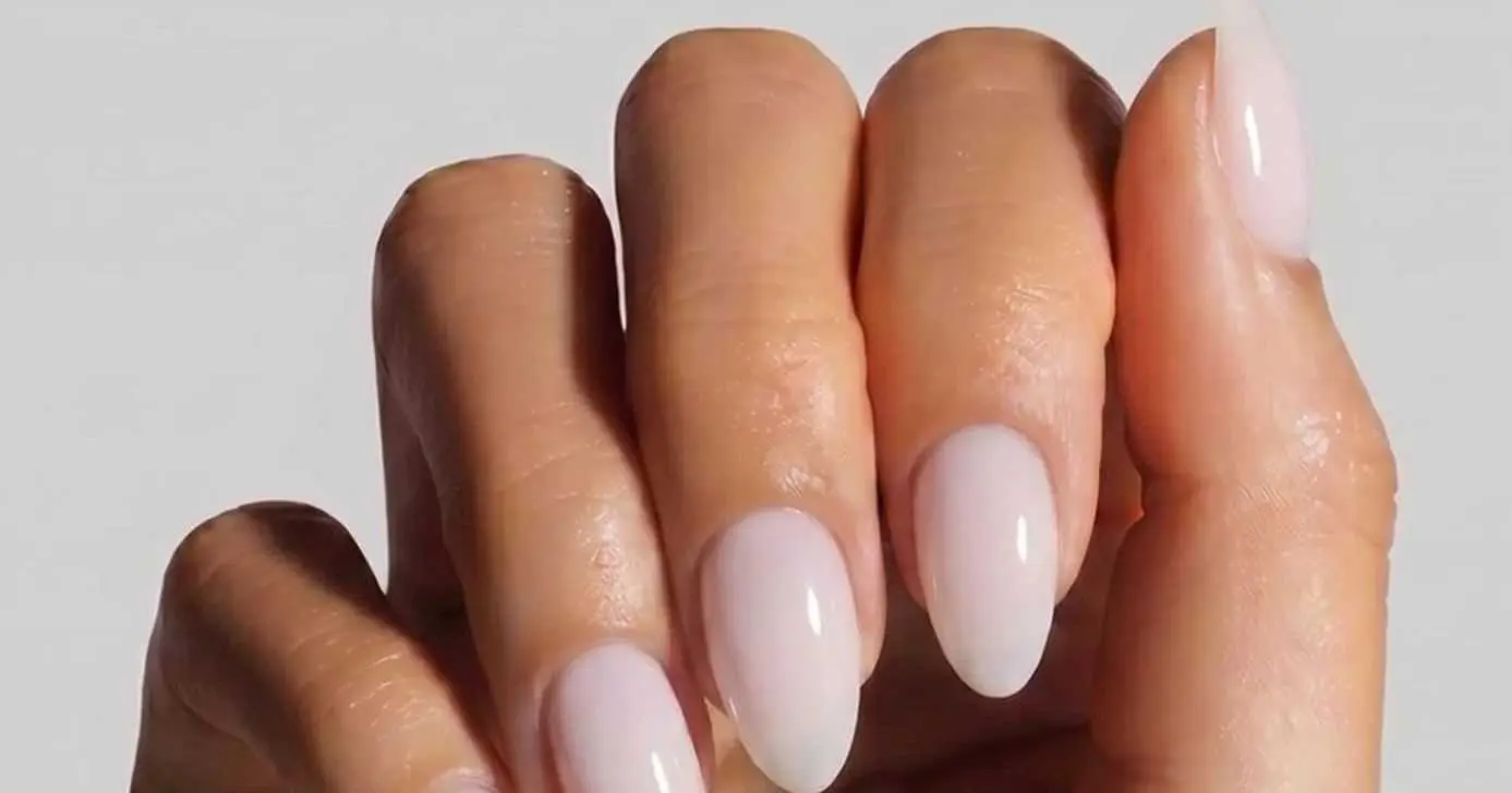 Unhas grandes e naturais: 3 dicas simples para evitar gastos (Foto: Reprodução/Internet)